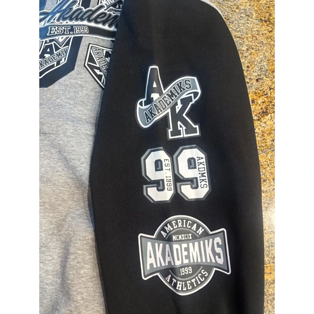 Akademiks Mens Varsity Style Jacket Grey Black Snap Front Fleece XL